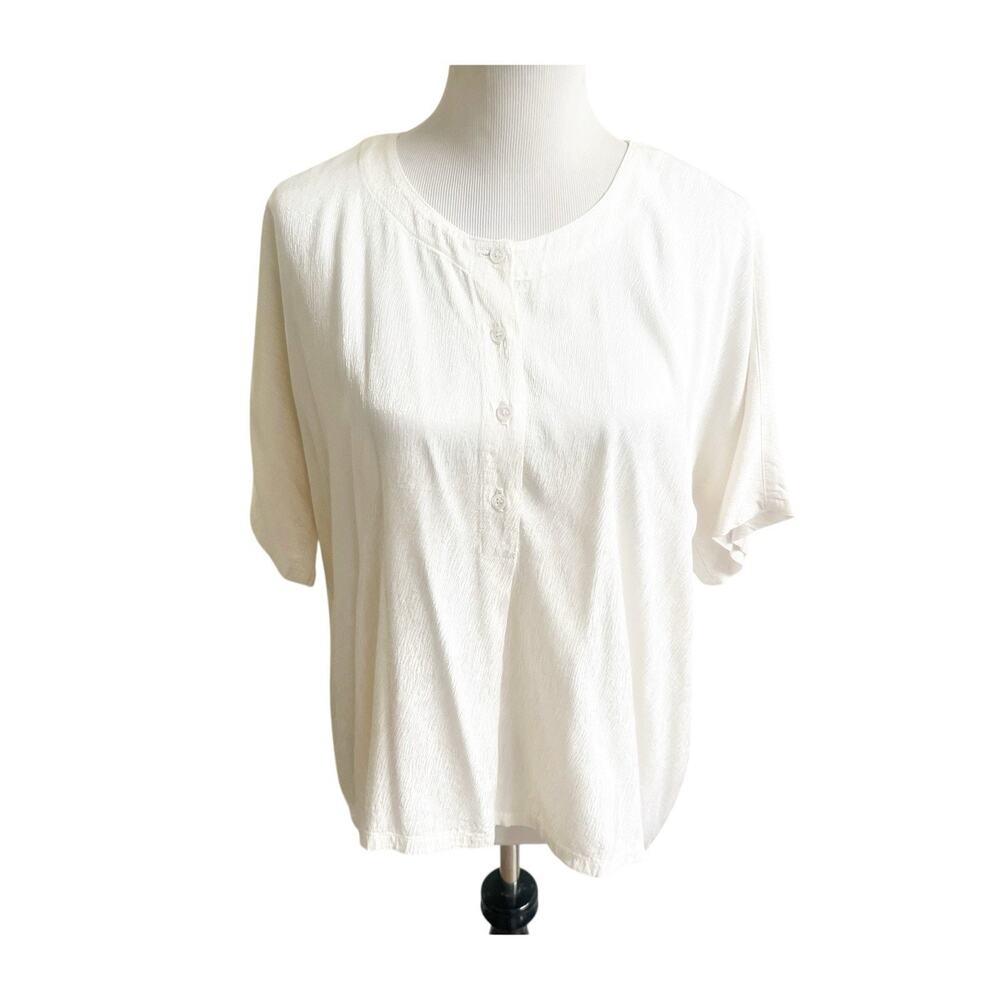 Raquel Allegra Textured 3/4 Button Blouse Champagne Size 1/Small Boxy Fit Luxe